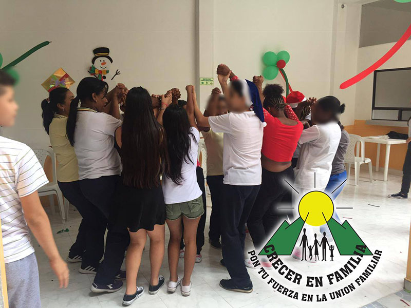 49121075_2110195319032755_7394426266155220992_o