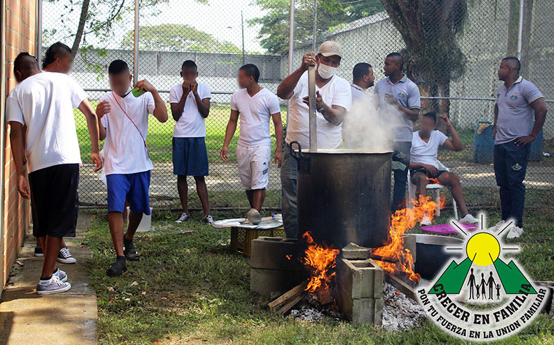 49394404_2110041615714792_2424108425517465600_o