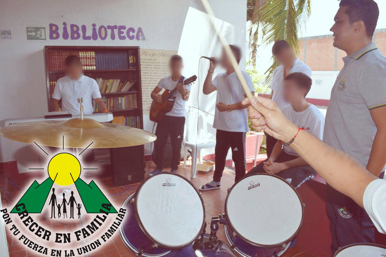 52448018_2183169765068643_5982547881758818304_o