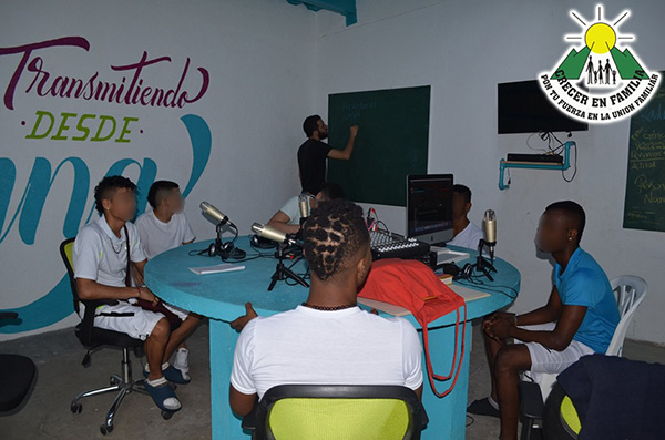 64380331_2365406113511673_6842402683765129216_n