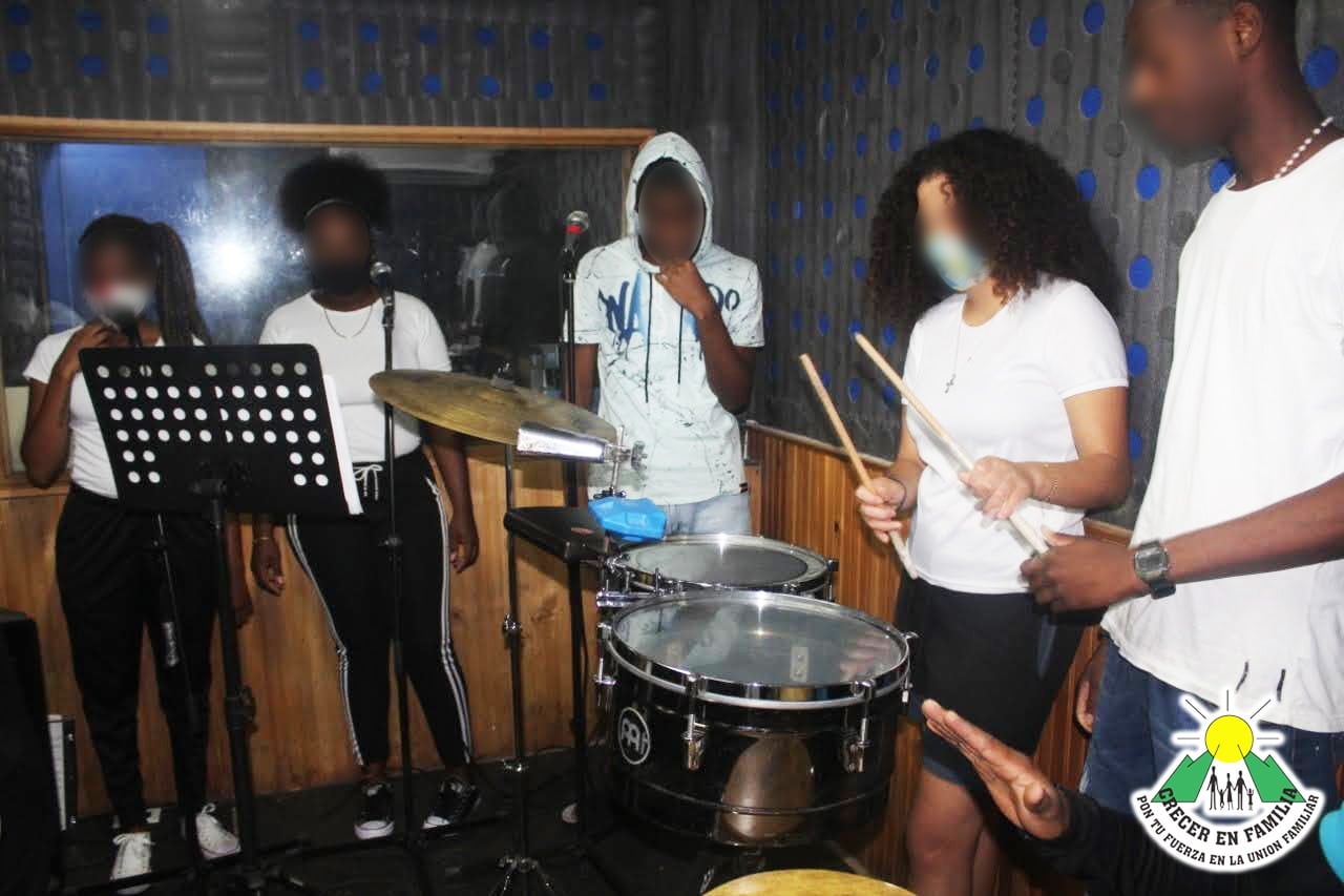 119277796_3420766944642246_1482749042262385029_o