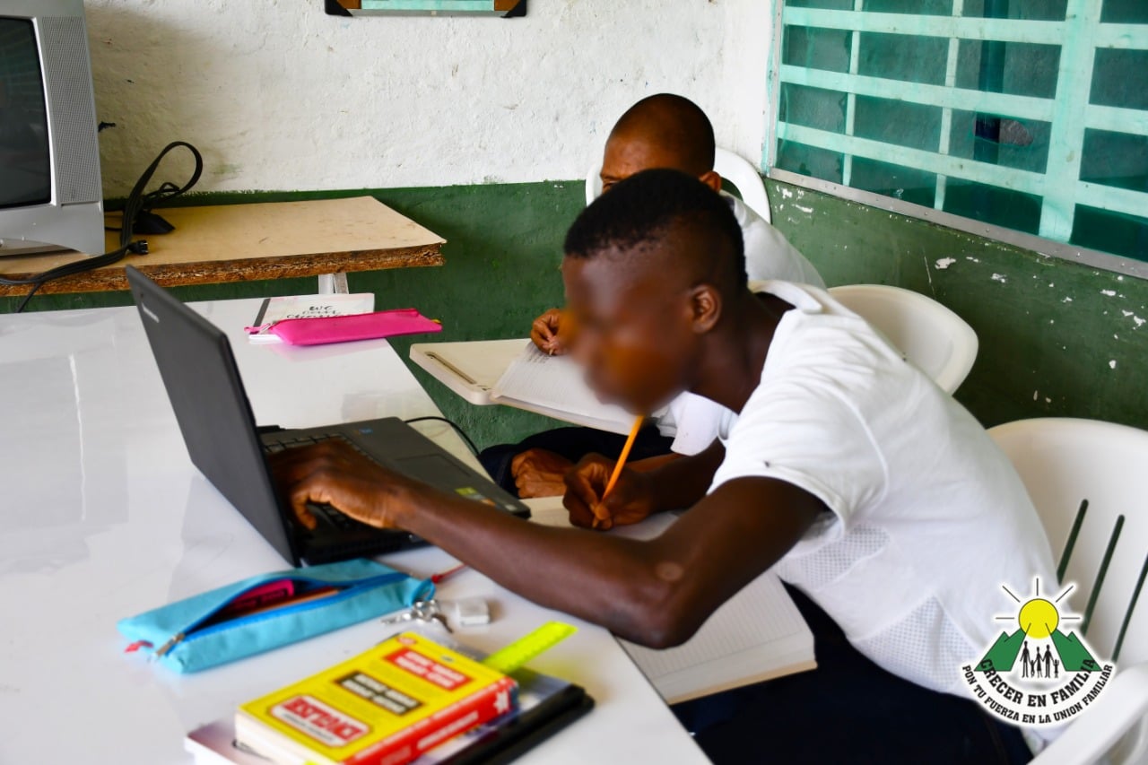 120114006_3445986722120268_3695651223079794856_o