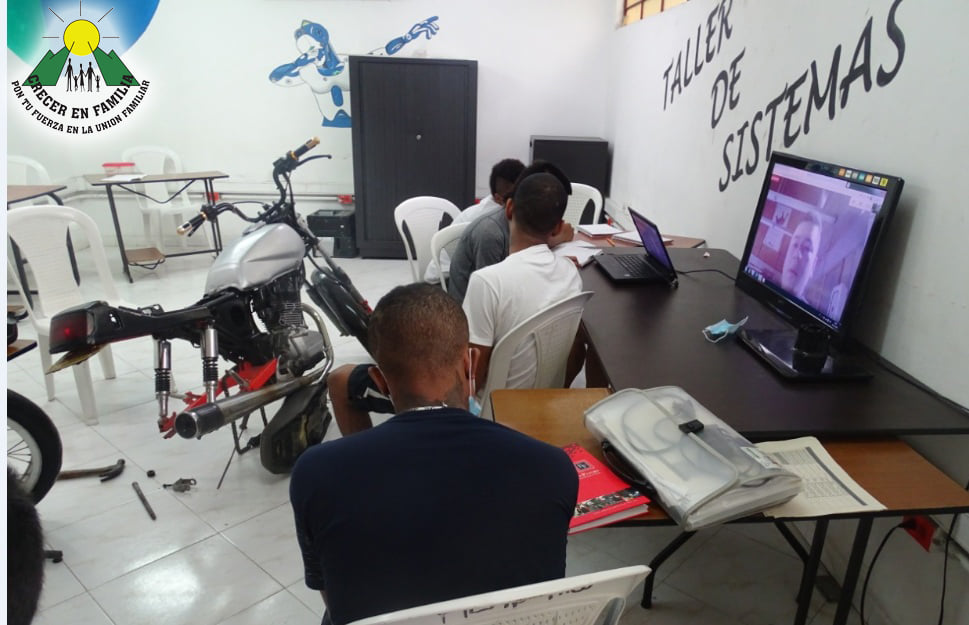 124387990_3585735694812036_2823088258217977937_o