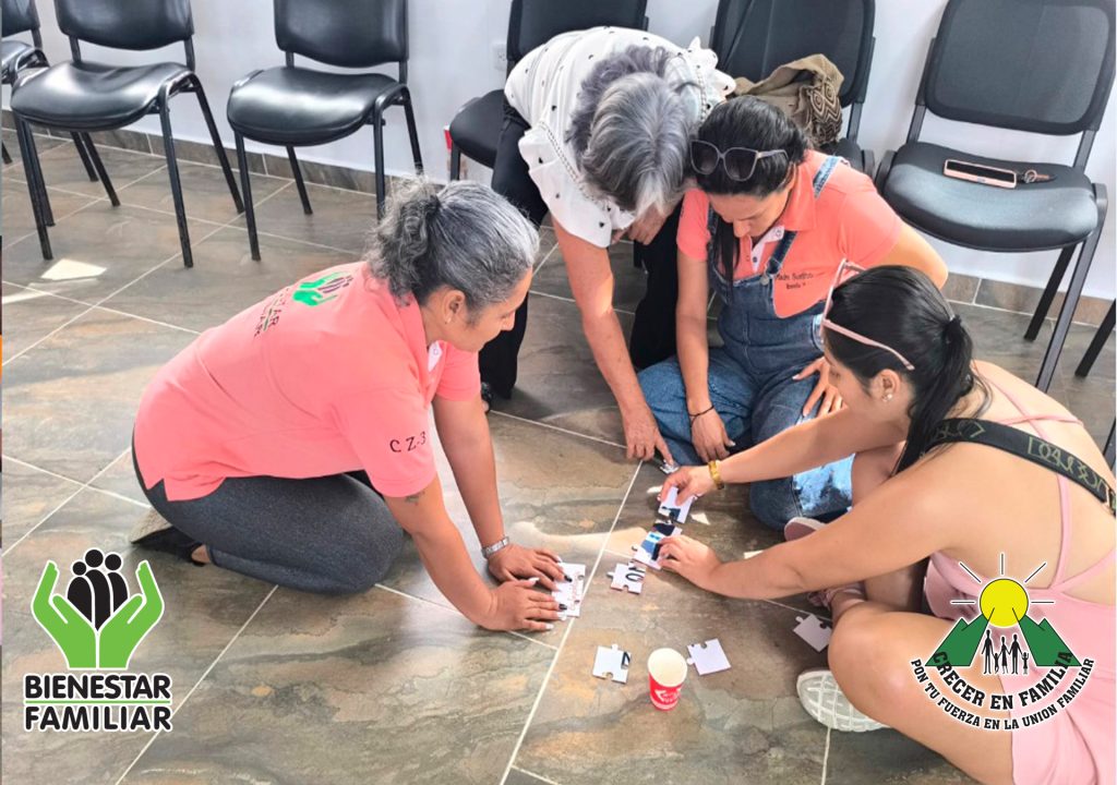 CONSTANTES TALLERES DE CAPACITACIÓN CON MADRES SUSTITUTAS DESARROLLA REGIONAL META DE LA ONG CRECER EN FAMILIA