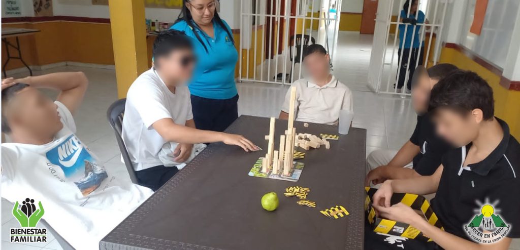 FORTALECEN RELACIONES INTERPERSONALES CON USUARIOS DEL EXTERNADO SEMICERRADO DE CALI