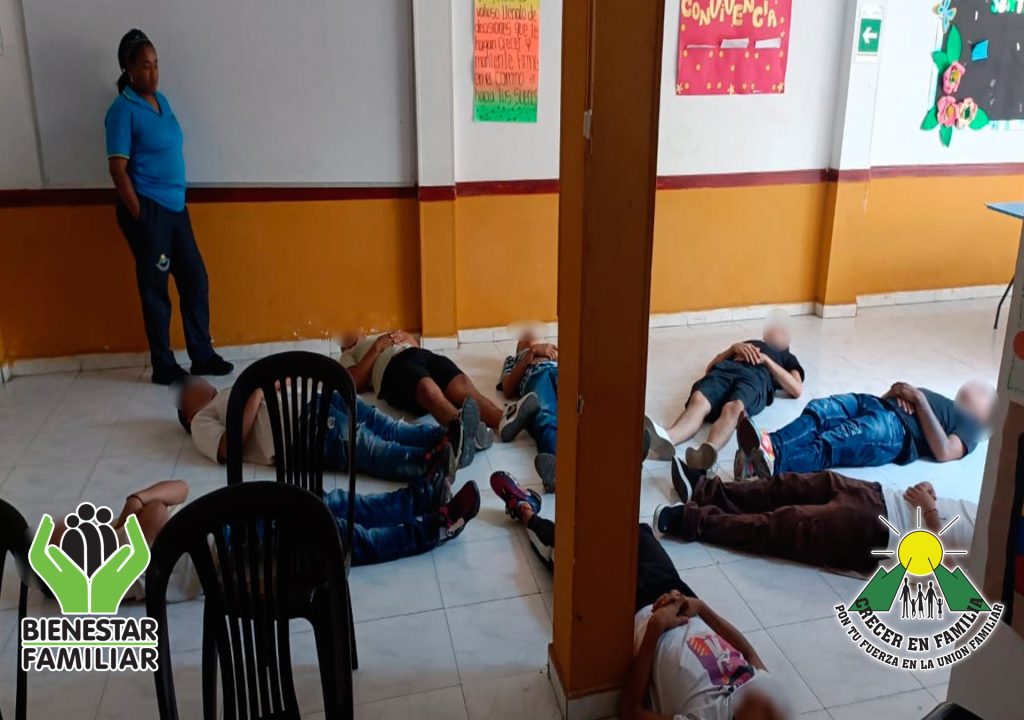 MEDITACIÓN PARA REDUCIR EL ESTRÉS EN EXTERNADO SEMICERRADO DE CALI